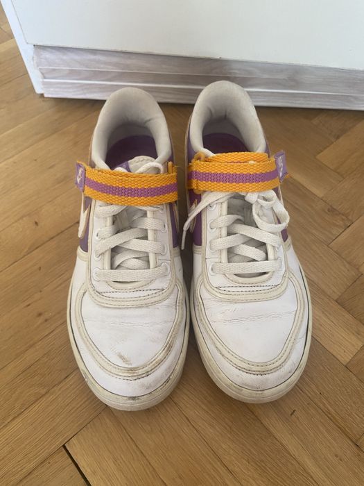 Маратонки Nike номер 38.5