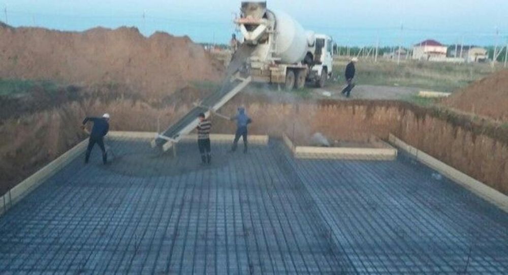 Бригада строителей. Строительно-монтажные работы.