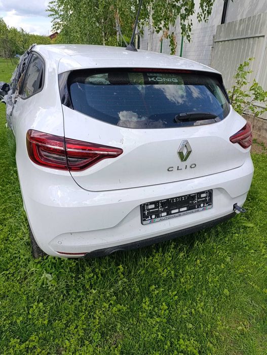 Vând Renault Clio 5, anul 2023, avariat.