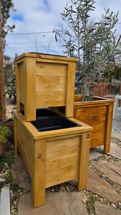 Дървени кашпи/саксии/плантери за двор, градина или тераса