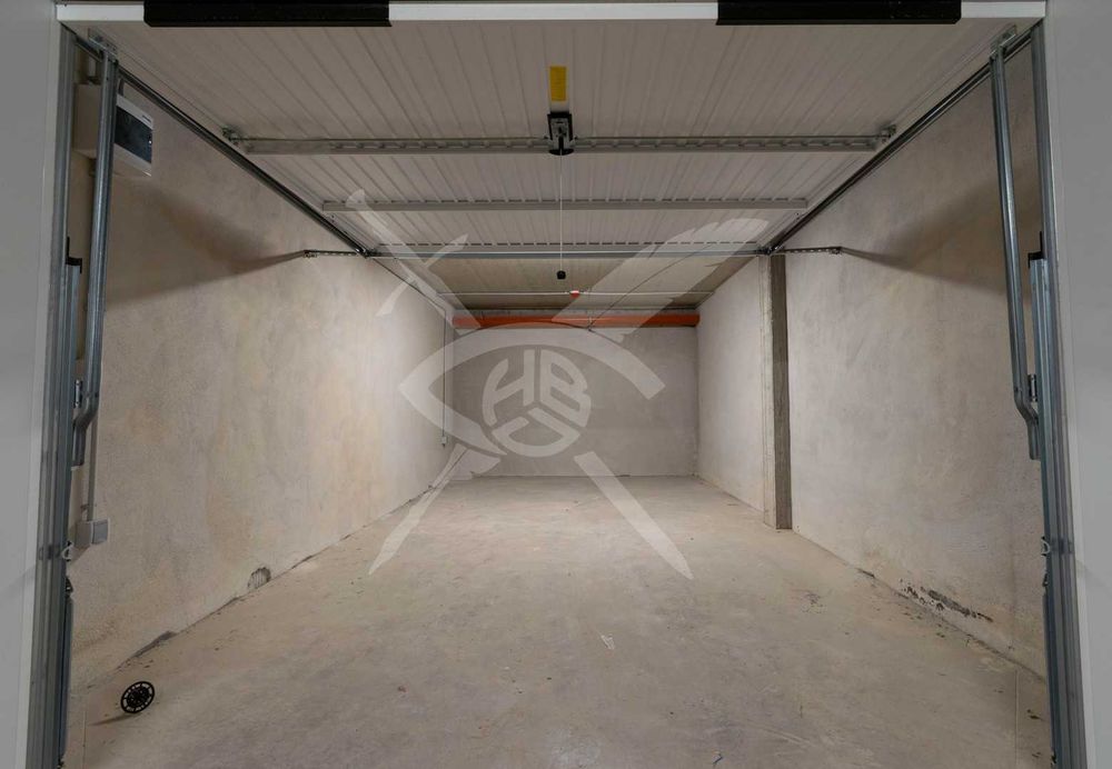 Продава се Тристаен апартамент в София, Малинова долина - 95 кв.м за 1396 €/кв.м - Снимка #18