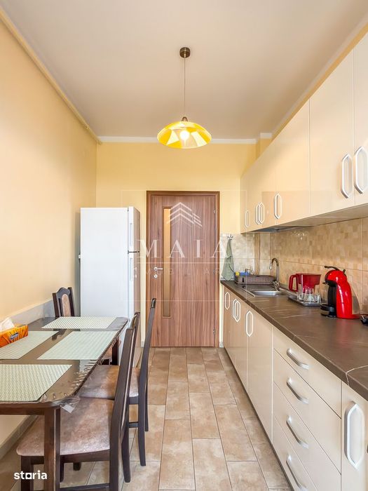 Apartament 2 camere| 2 balcoane| Etaj 1| La 10 minute de centru