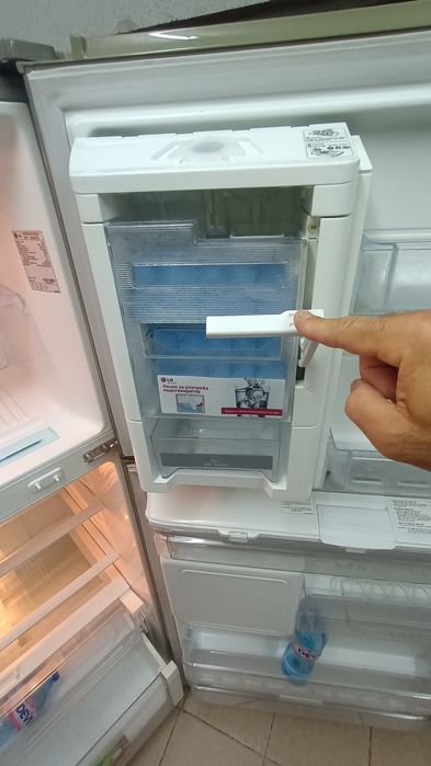 LG голям хладилник Nofrost