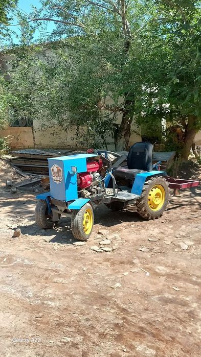 Mini traktor sotiladi