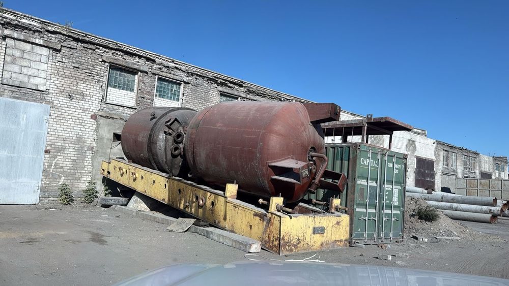 Продам емкость толстостенная