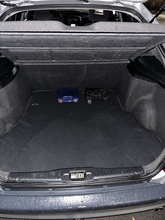 Тоета авенсис 2002 г