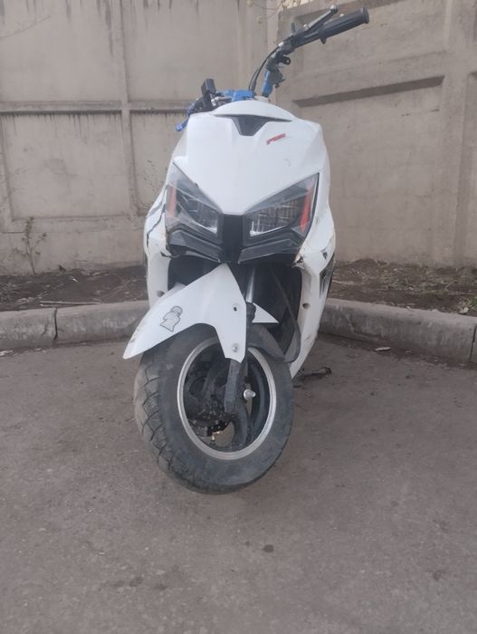 продам м8 про срочно