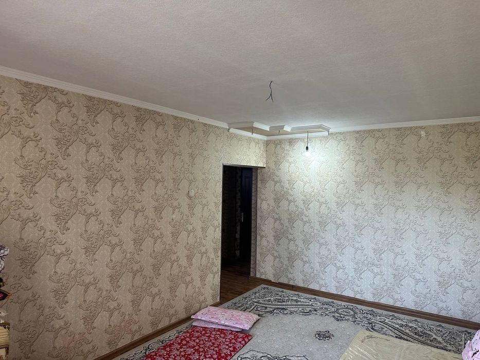 Yangi yolda 2xona  uy sotladi