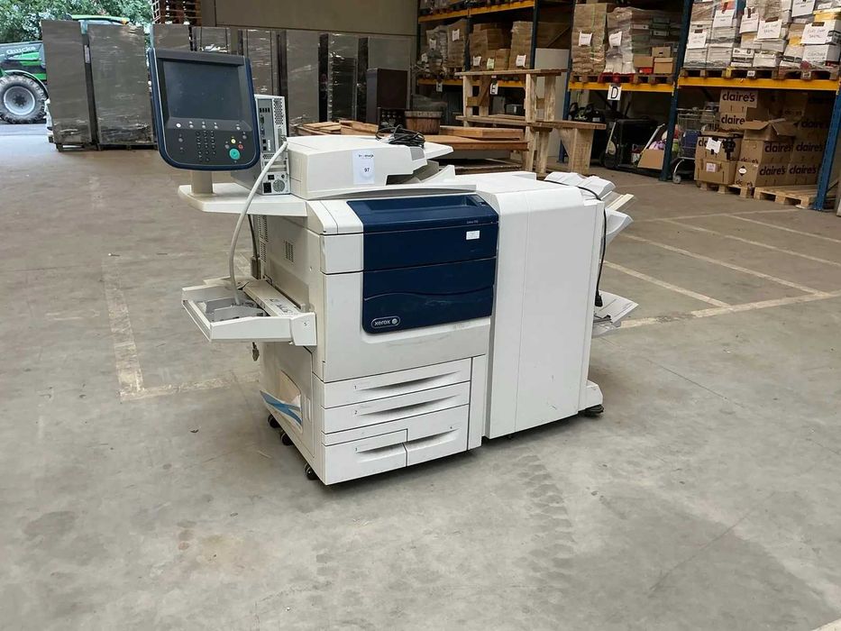Echipament Profesional Digital de Tipar Xerox Color 550 – Cu Server Fiery & Finisator