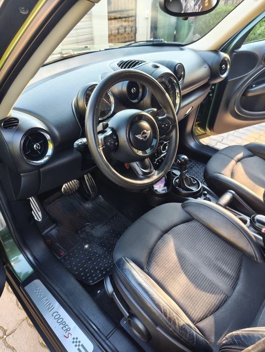 Vând Mini Cooper Countryman