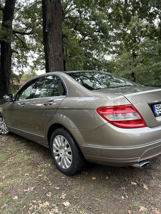 Vand Mercedes C220