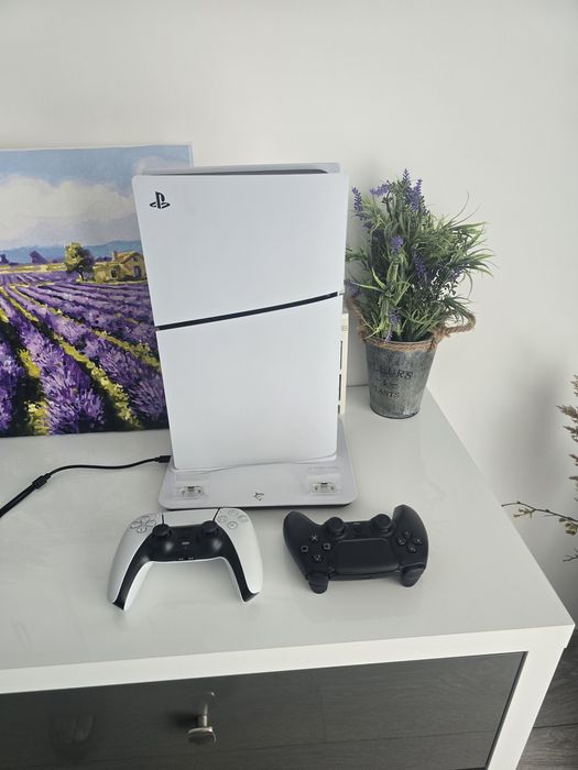 Ps5 slim digital+controllere(garantie2 ani)