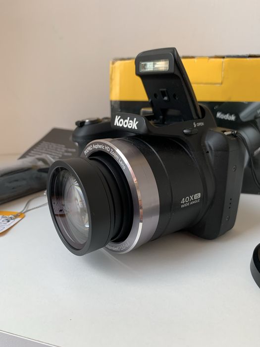 Camera Foto Digitala KODAK PixPro AZ401 Black, 16 MP, 40X Optical Zoom,  HD Video, Image Sensor CCD
