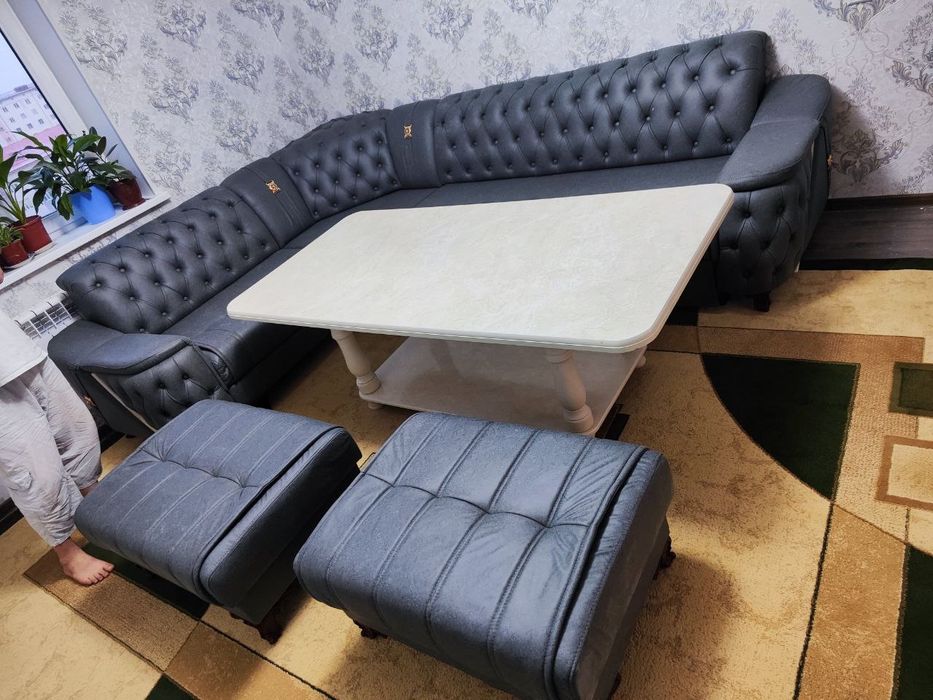 Myaxkiy mebel mexmonxona uchun