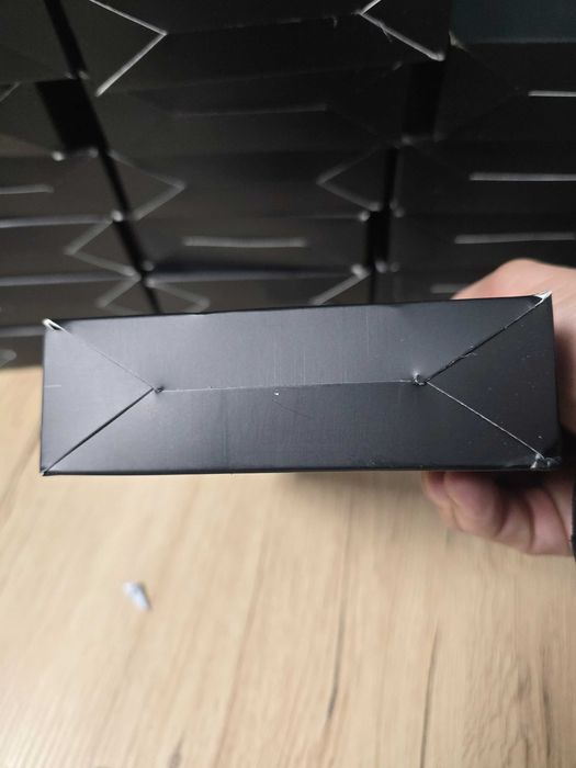 Nou - Cutii negre cadou 12x13x4 cm cu nchidere