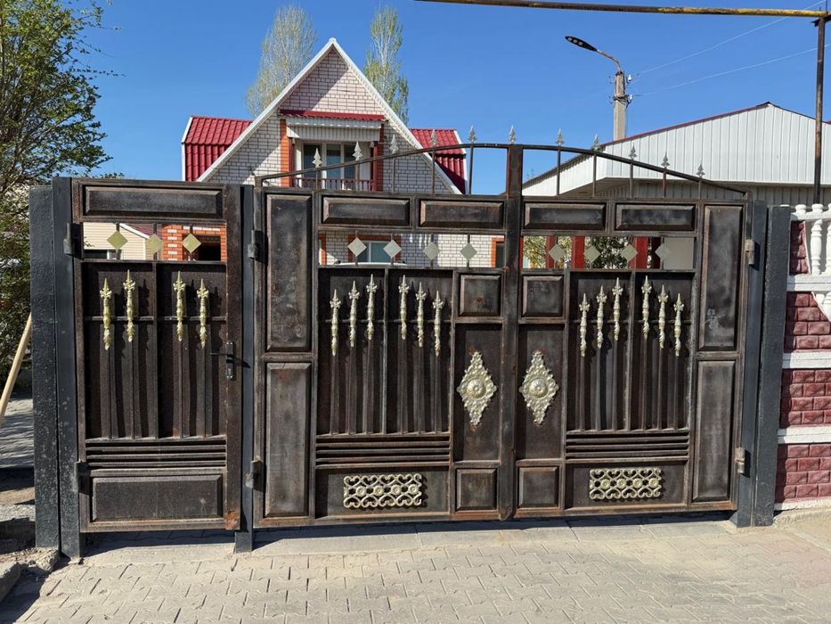 Продам ворота с калиткой