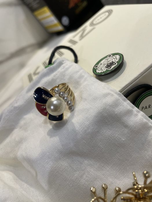 Бижута Kenzо с перли камъни, златни