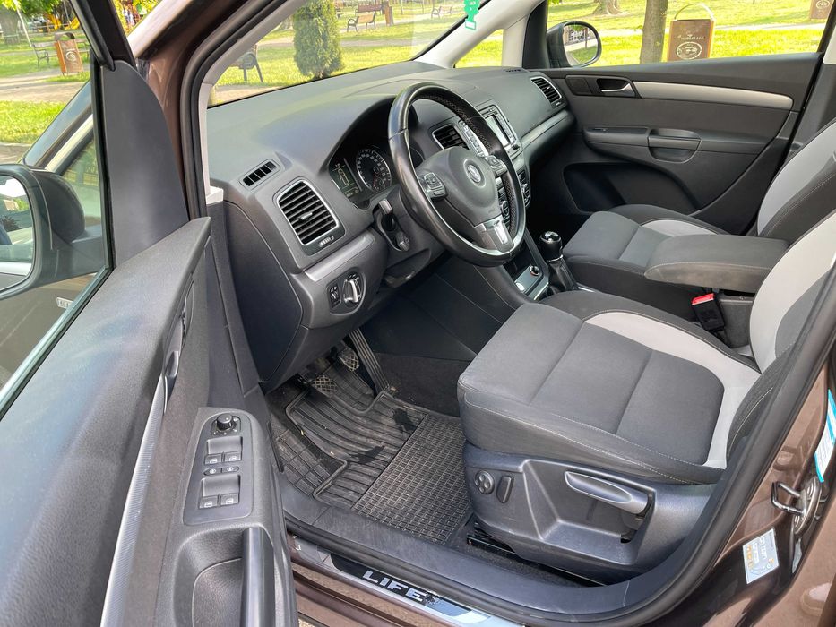 Volkswagen Sharan 2.0TDI-177CP / Model LIFE / Full Option /