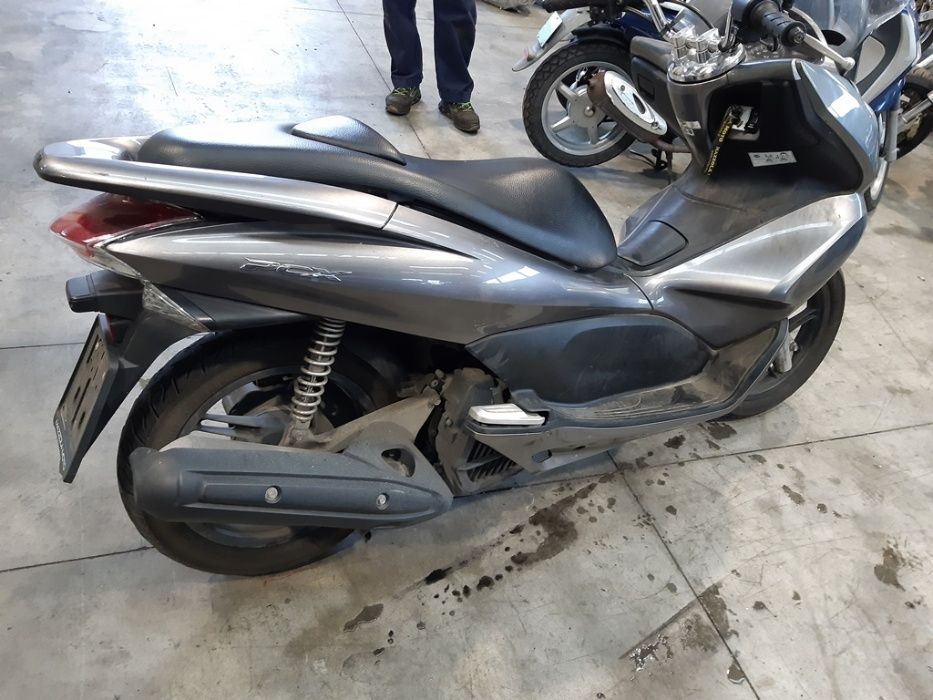 Скутер Хонда ПЦХ (Honda PCX 125 2010/14г,PCX 150 2020/24г)-На част