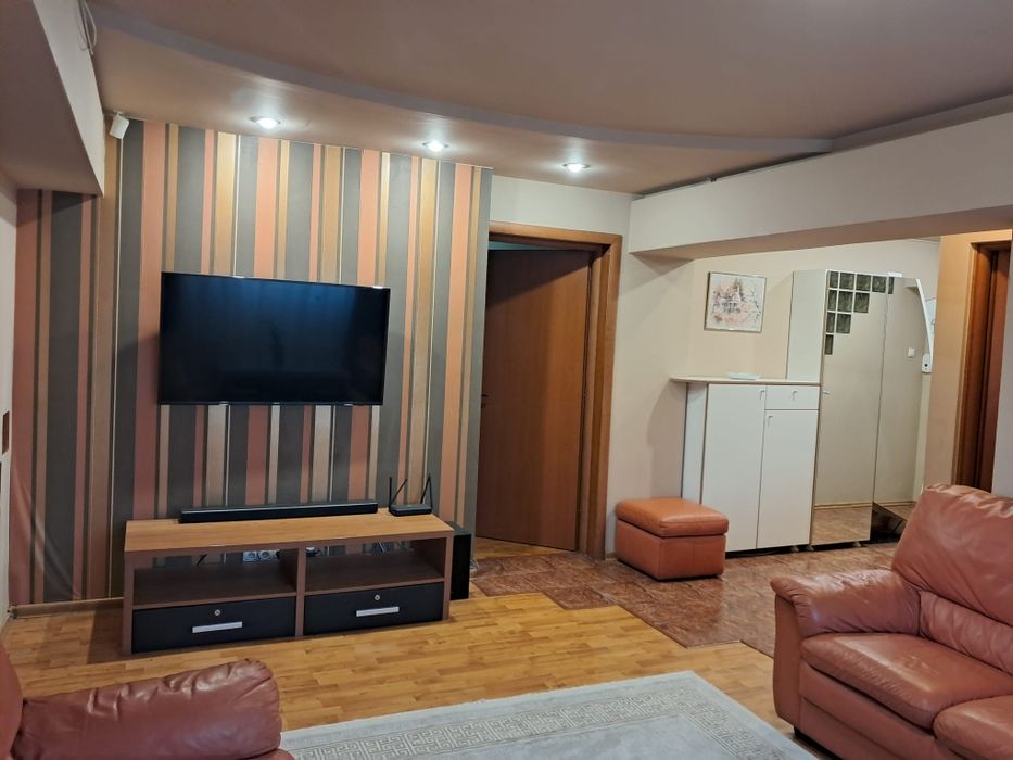 Apartament 4 camere - Caraiman