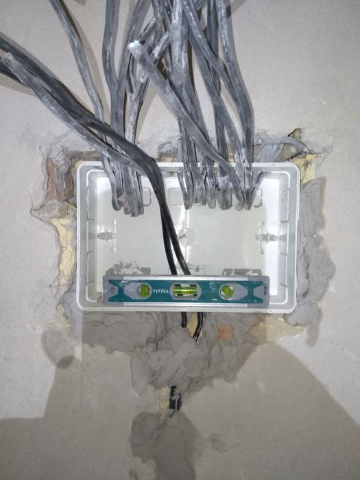 Электрик. Опытный. Недорого. Любые услуги электрика. - Электрика ...