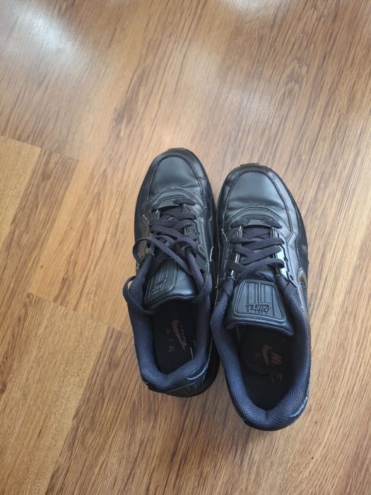 Nike air max маратонки 42 номер.