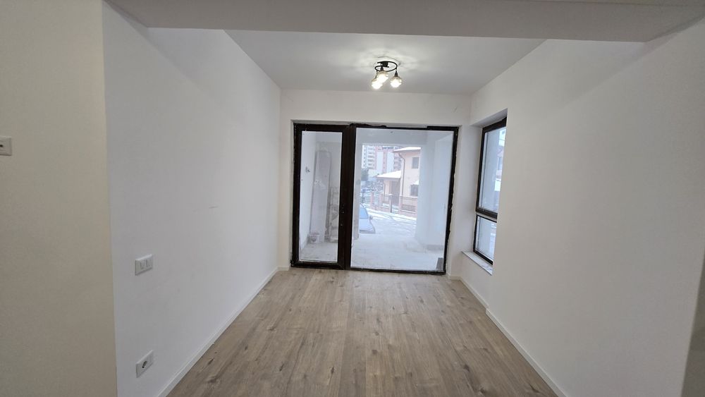 Apartament Nou Bulevard  2 camere + loc parcare subteran.