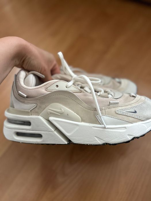 Маратонки Nike Air Max Furyosa