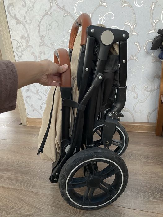 Коляска Skillmax, в отличном состоянии