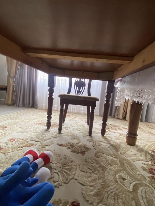 Срочно! Столы большой и маленький