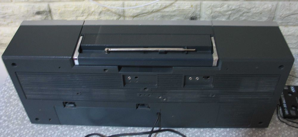 Продается магнитола  Sanyo-m-w2k "Слезы Кабула"