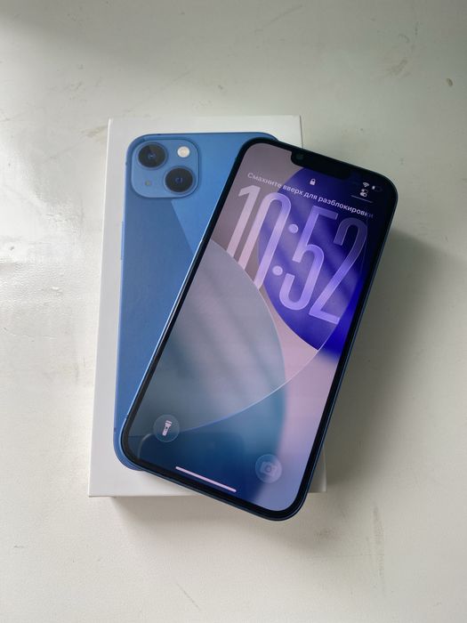 Продам iPhone 13 в идеальном состоянии