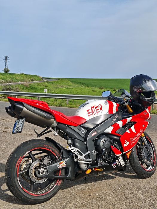 Yamaha R1 Santander