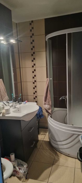 Dau spre închiriere apartament zona gavana 3..disponibil dupa 15 iulie.mai multe detali in privat.