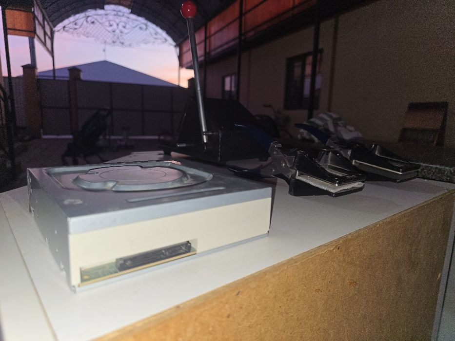 Резак,дисковод,суреттерді кесу