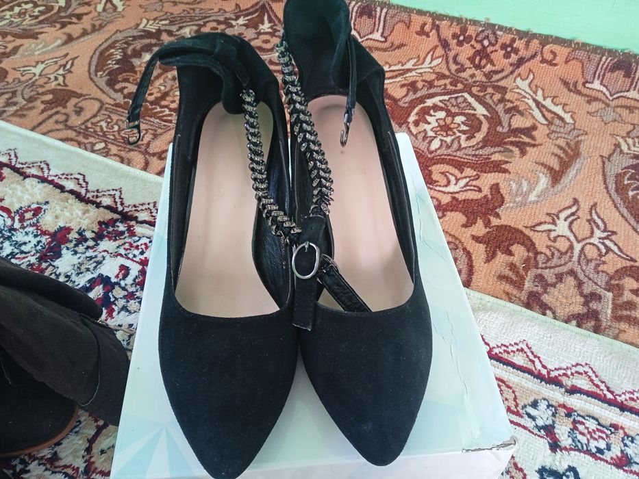 Каблуктар сатылады