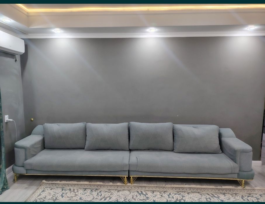 Продам диван 4метра
