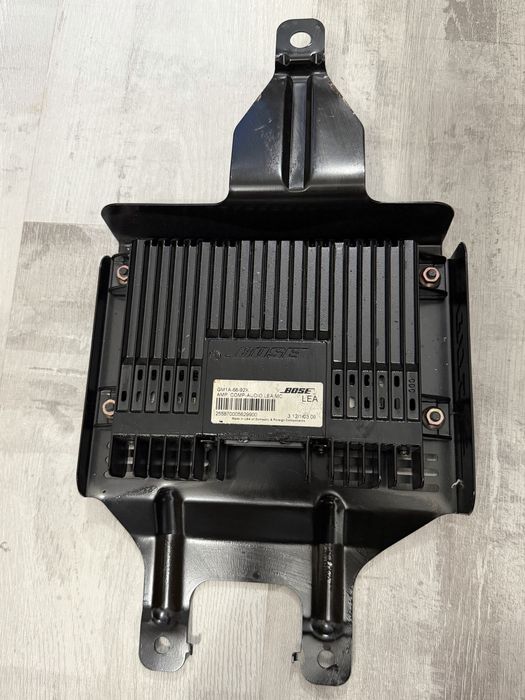 Sistem audio BOSE original Mazda
