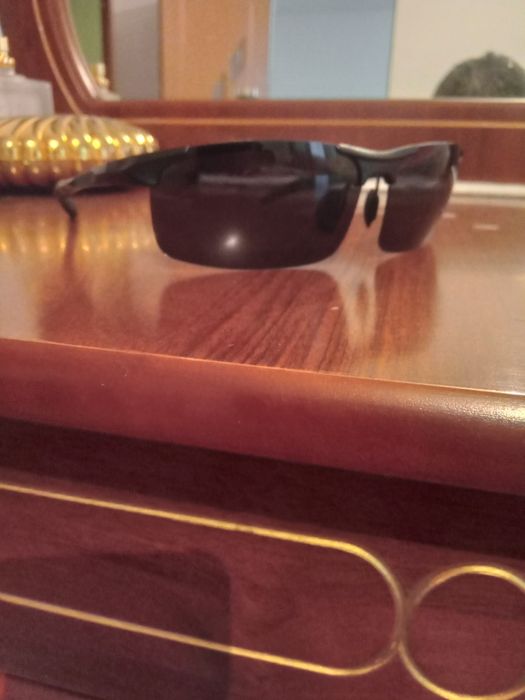 Продам очки. Очень крутые и качественные.