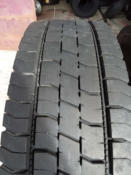 2 тежкотоварни гуми 215/75R17.5 Continental Regional LDR1+ 126/124M