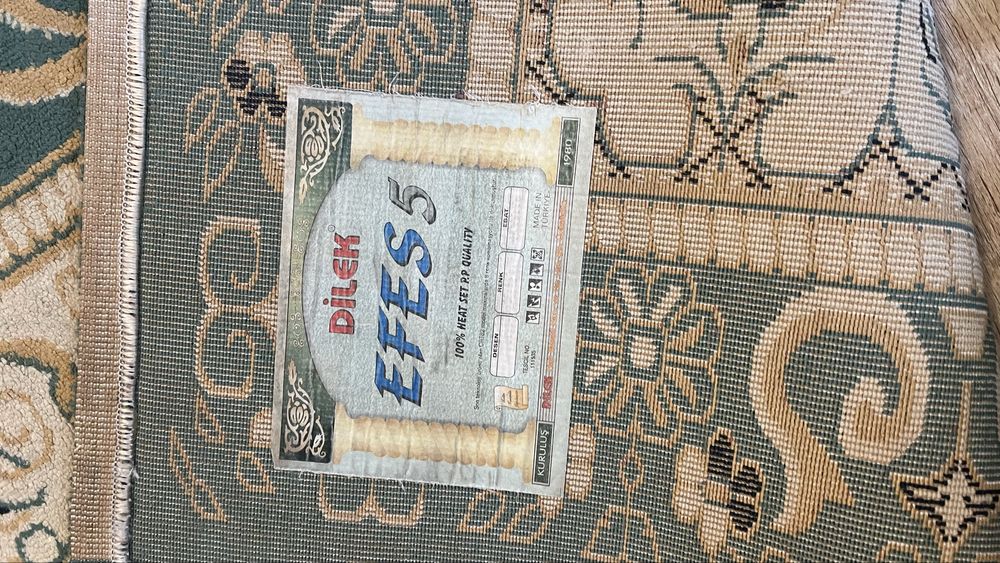 Продам ковер 3/4 б/у