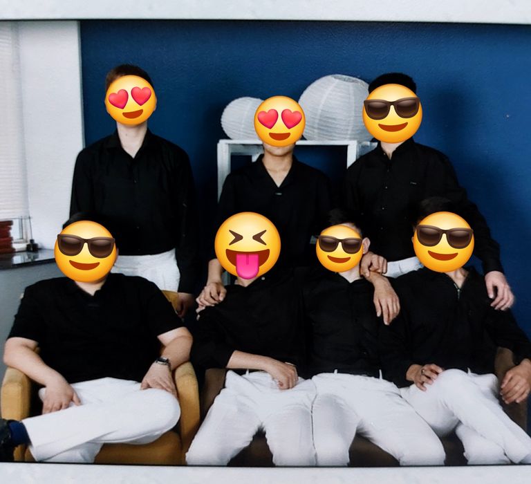 Брюки белые.   ..