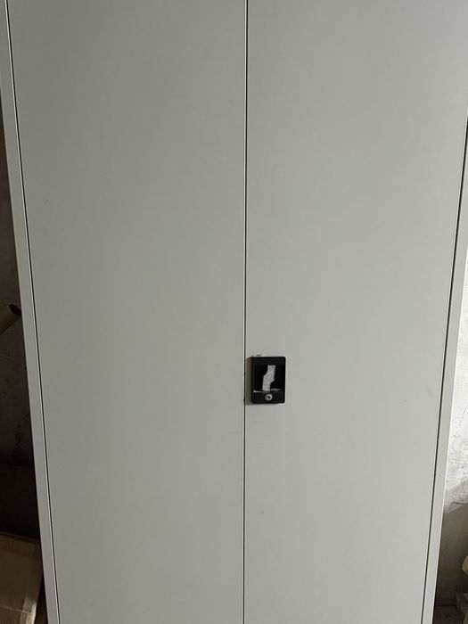 Шкаф металлический
