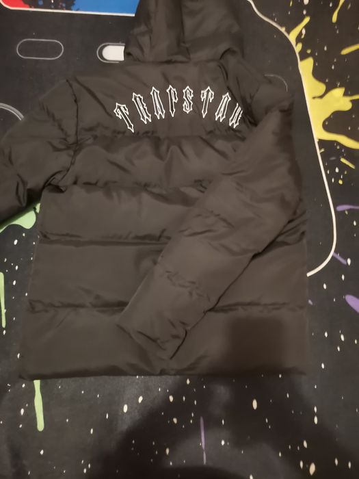 Vând geaca TRAPSTAR