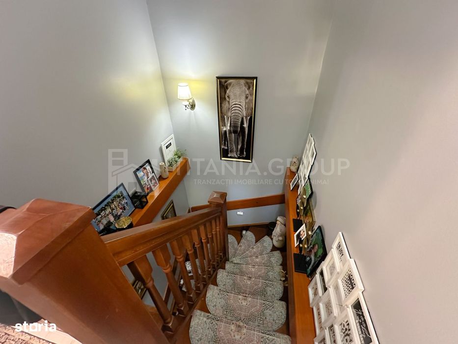 Vilă în Sinaia pe Calea Prahovei, pretabil APARTHOTEL / PENSIUNE