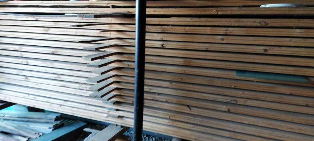 Scândură (frizuri)