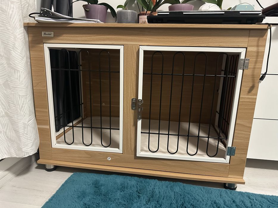 Cuscă animale  din lemn si metal