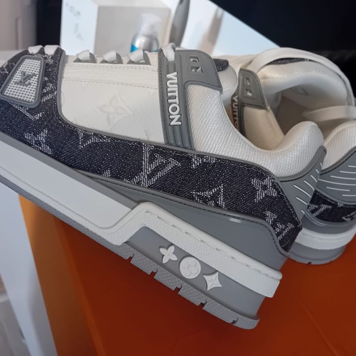 Adidasi Premium LV Trainer