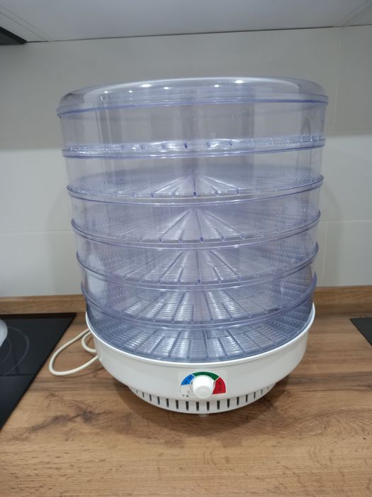 Продам мощный дегидратор (сушилку) Ветерок-2