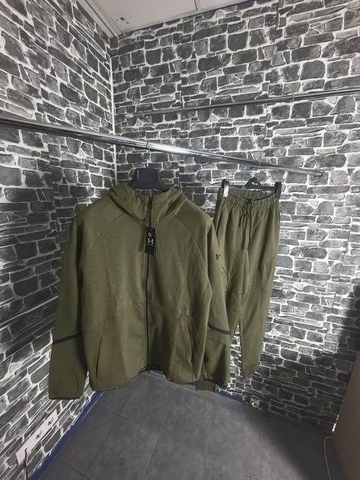 UA мъжки екип високо качество